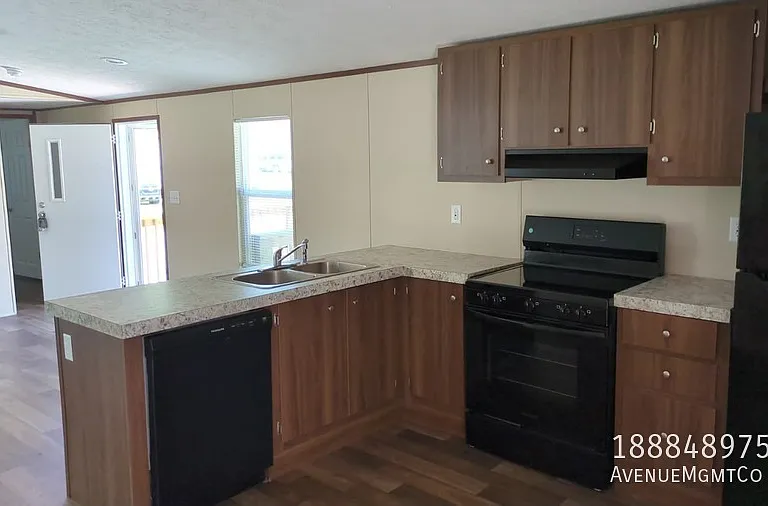 512 10th St SW #25 — Photo 5