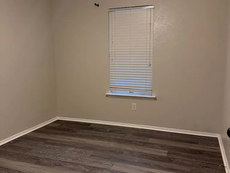 3710 Pratt Dr — Photo 14