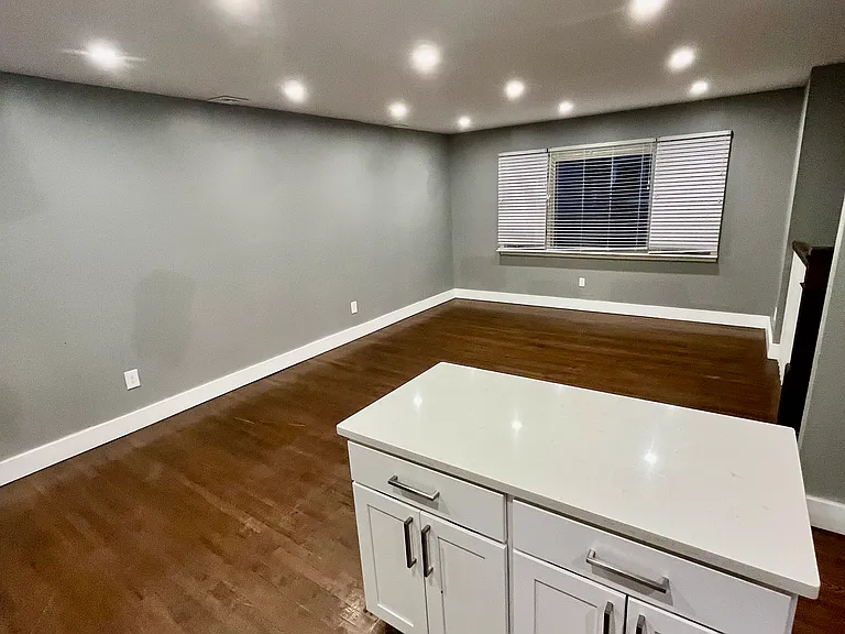 687 Northstream Dr — Photo 11