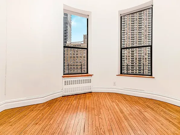 154 West 70th Street image 1 of 14