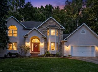 1981 Fairway Dr, Uniontown, OH 44685