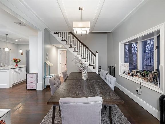4th image of 53 Esmond St
