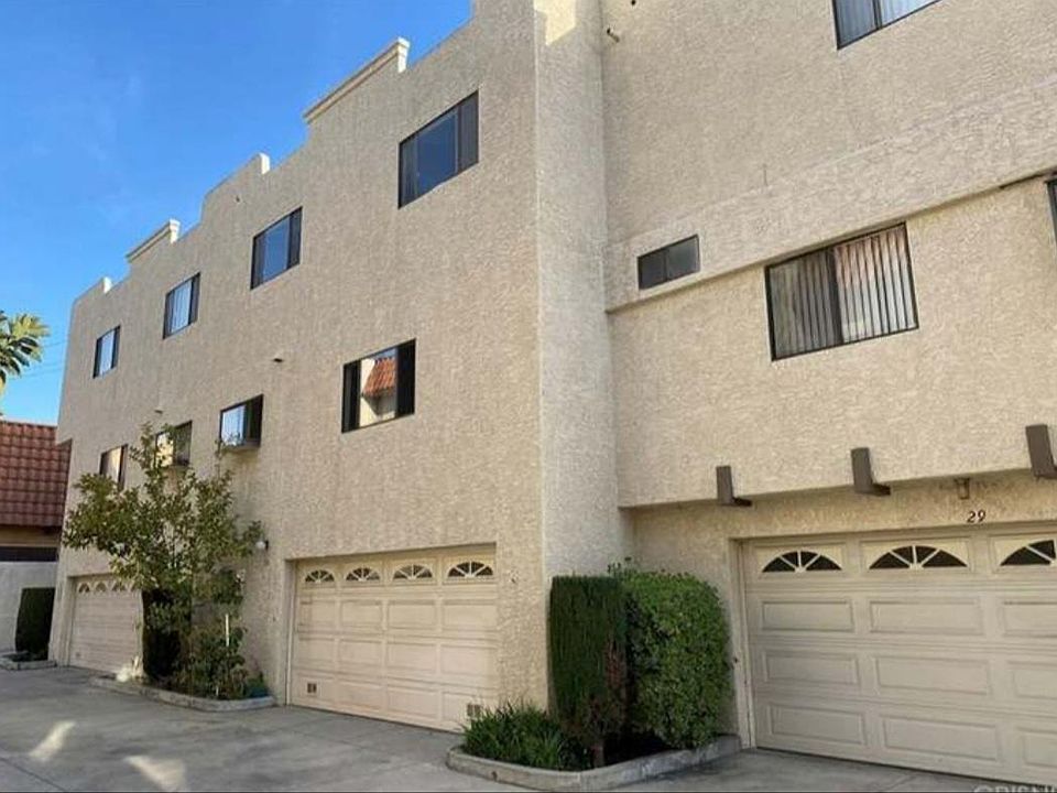 1st image of 4000 Stewart Ave APT 30