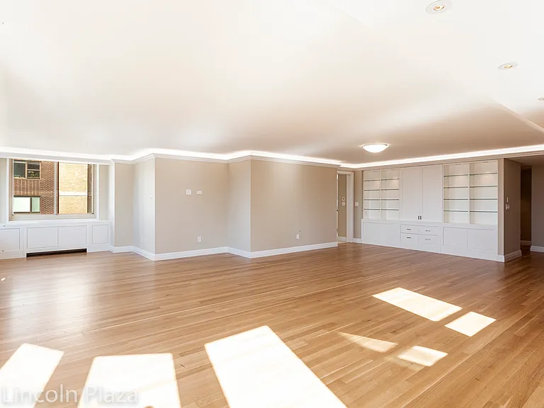 30 W 63rd St #31MNO — Photo 3