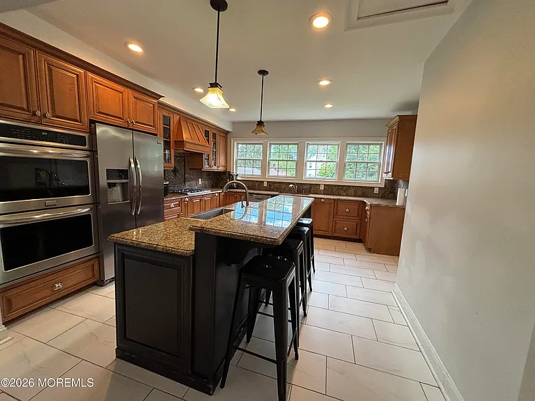 64 Hollywood Ave — Photo 7