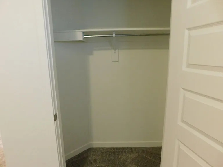 668 Brookwillow Dr — Photo 7