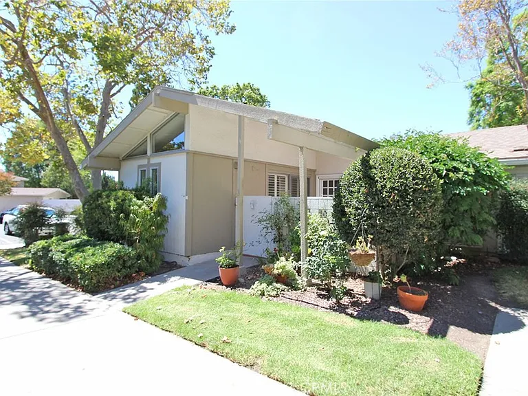 778 Via Los Altos #A — Photo 2