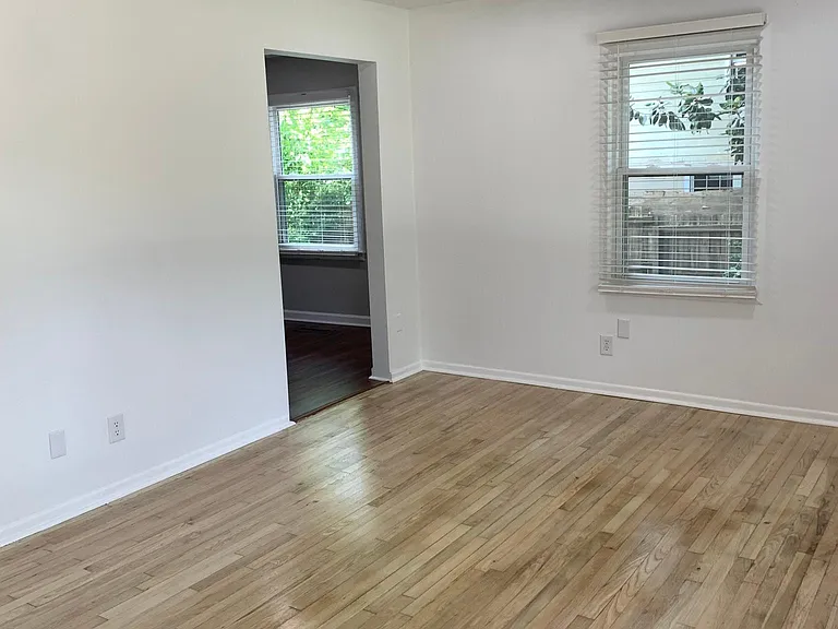 2334 Johnson Ferry Rd NE — Photo 7