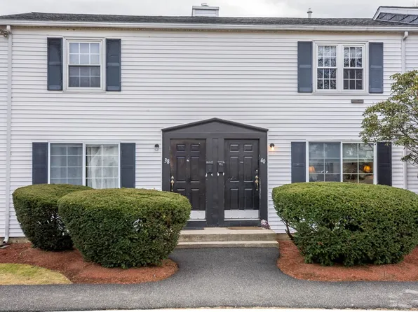 40 Roberts Dr #40, Bedford, MA 01730