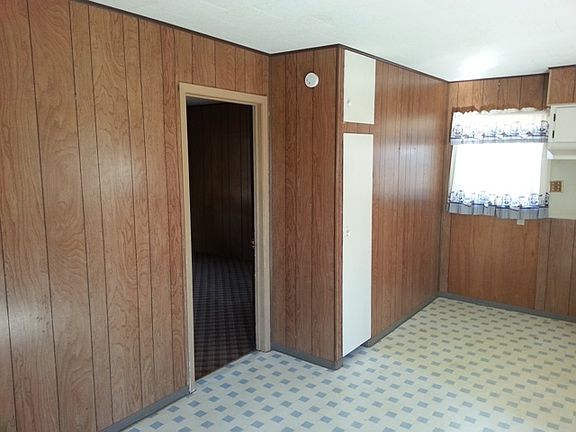 4th image of 2962 Lawn Oak Dr