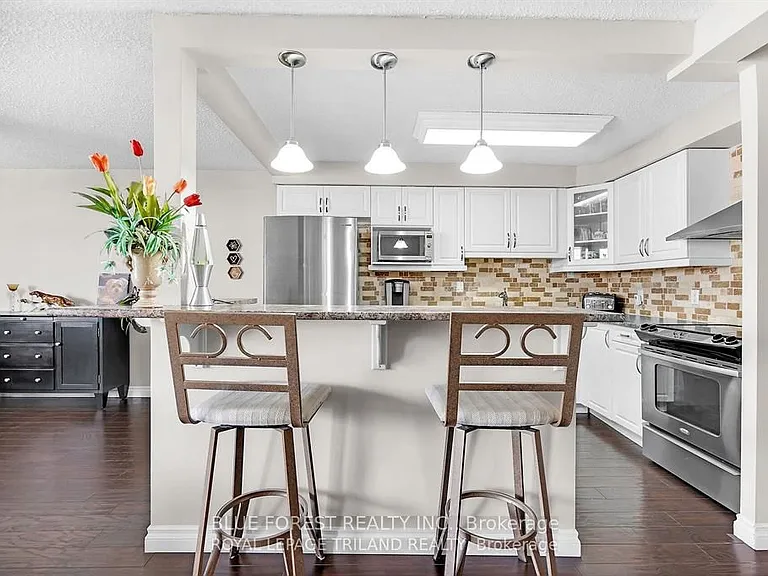 363 Colborne St #1006 — Photo 5