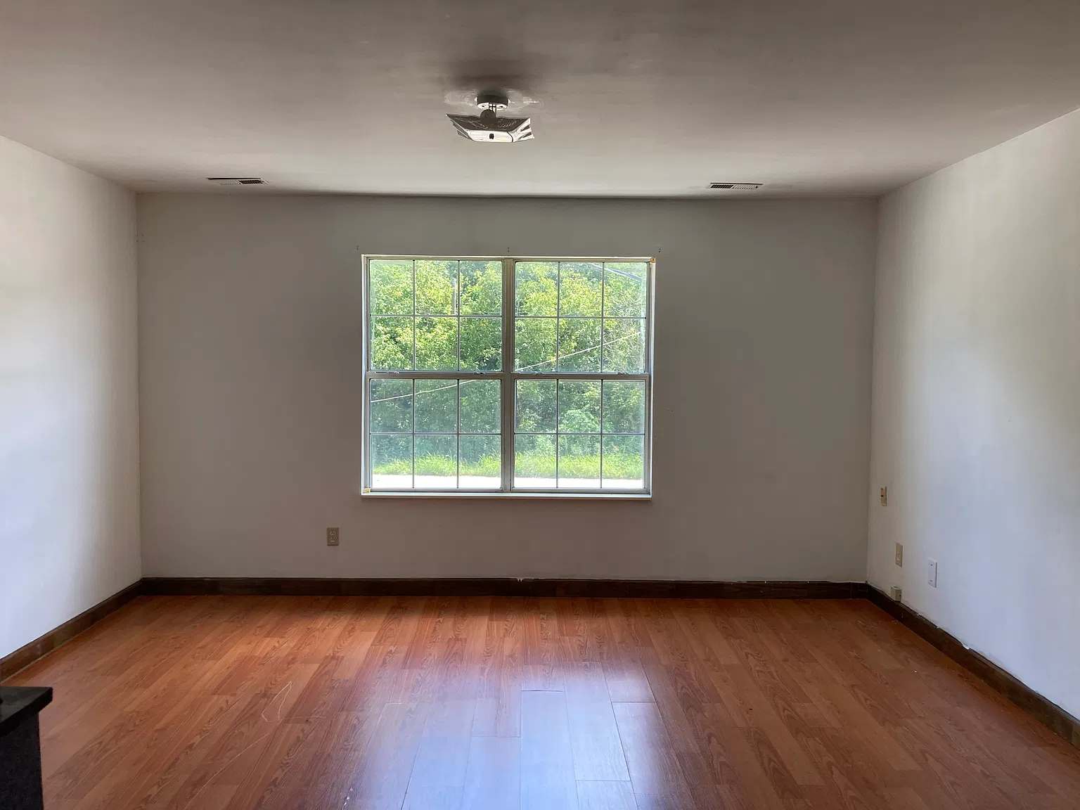 2 bed, $1,200 — Photo 3
