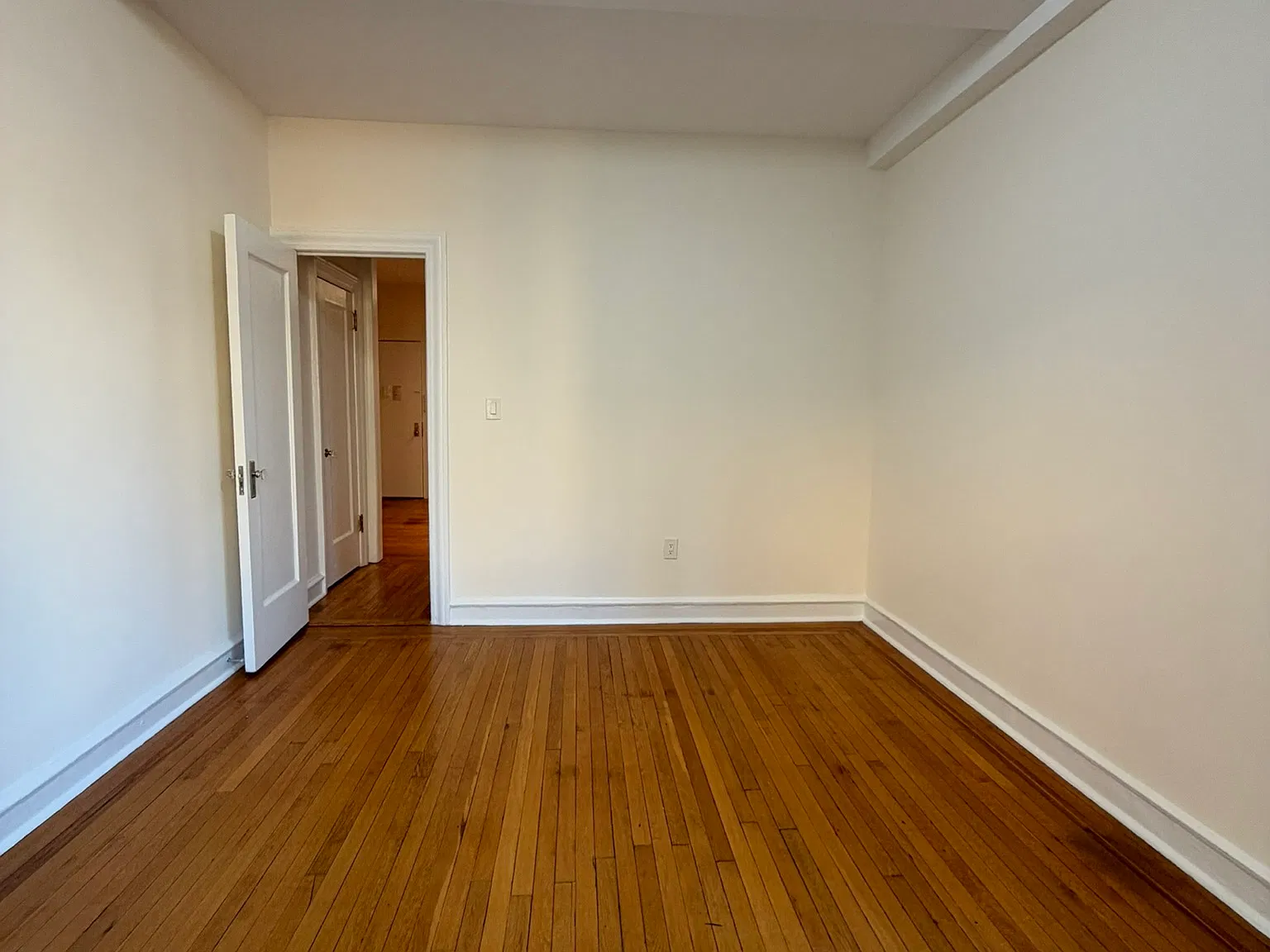 350 West 55th Street — Photo 3