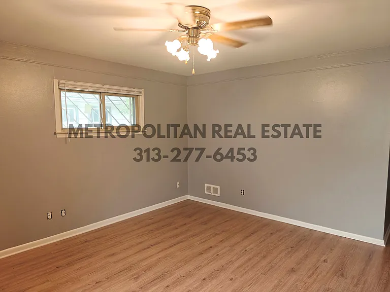 26680 Penn St — Photo 3