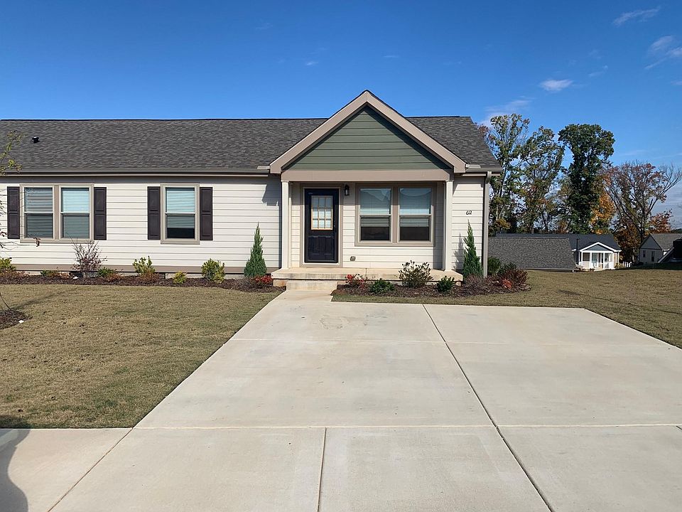 1st image of 612 Haddon Dr NW