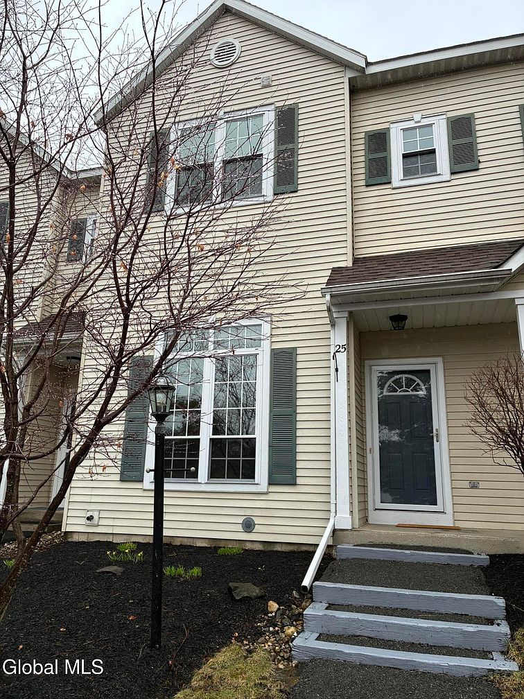 1st image of 25 Stratton Circle