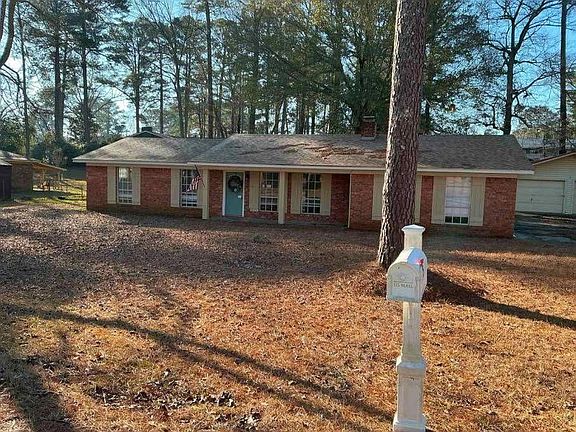 2nd image of 8 Mar Ree Dr