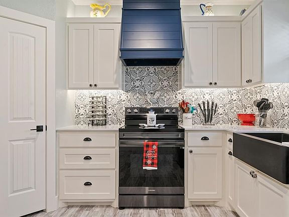4th image of 104 Paseo Patricia St