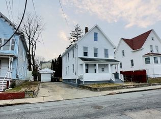 42 Spring St, New London, CT 06320