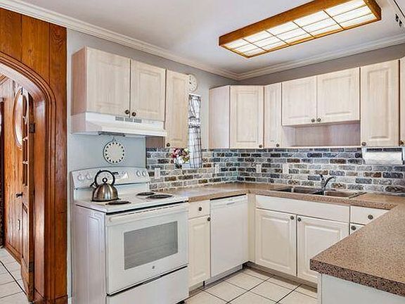 3rd image of 4049 N Browning Dr