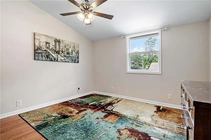 1324 N Lynn St — Photo 7