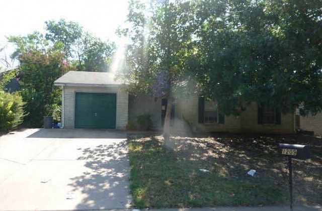 1st image of 1209 Neptune St