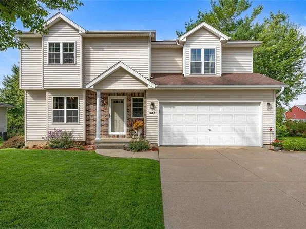 1125 Pacific St, Ely, IA 52227