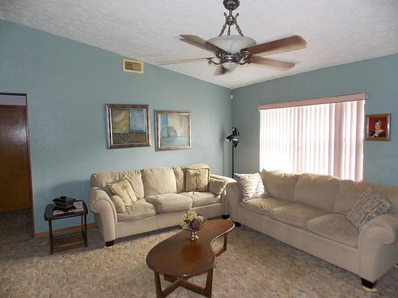 2nd image of 891 SW Dalton Ave