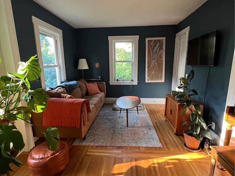 31 Clark St — Photo 1