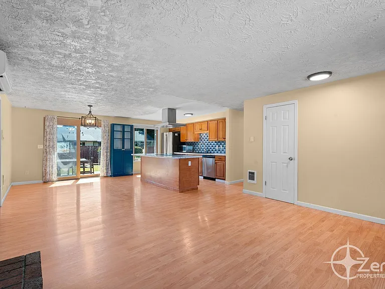 4213 NE 139th Ave — Photo 6