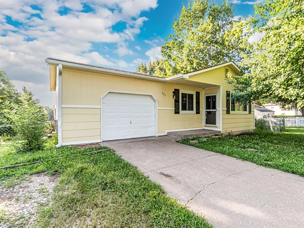 503 Mustang Dr, Ogden, KS 66517