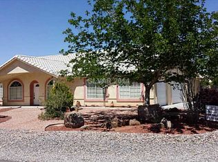 660 W Indian Wells Ct, Pahrump, NV 89060