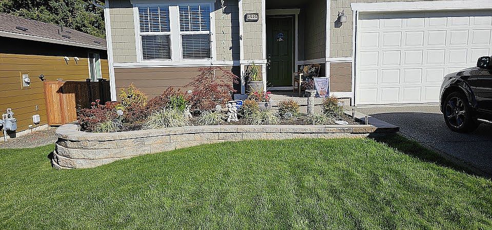 2nd image of 2525 198th Street Ct E