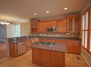 2646 S Kenmore Ct, Arlington, VA 22206