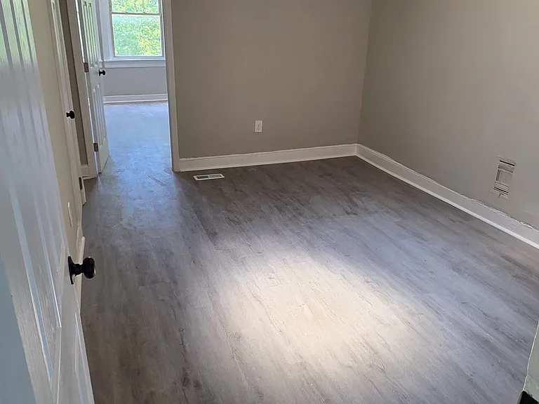 1614 Ashburton St — Photo 7