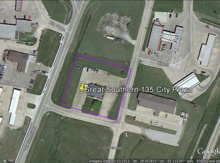 135 City Plz, Holts Summit, MO 65043
