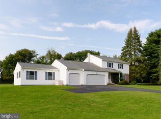 3 Colonial Ct, Downingtown, PA 19335