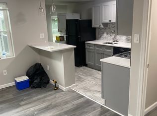 911 Macadam St, Chester, PA 19013