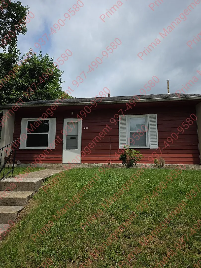 Quaint 3 bed 1 bath house with AC & everything you need in Xenia — Photo 2
