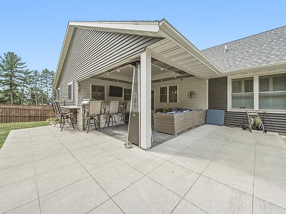 3rd image of 1201 Andover Ave