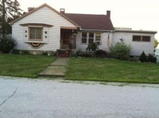 75 Dickey St, Manchester, NH 03102