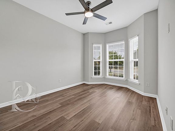 5th image of 151 Springhaven Dr