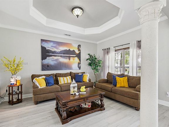 3rd image of 4455 W Price Blvd