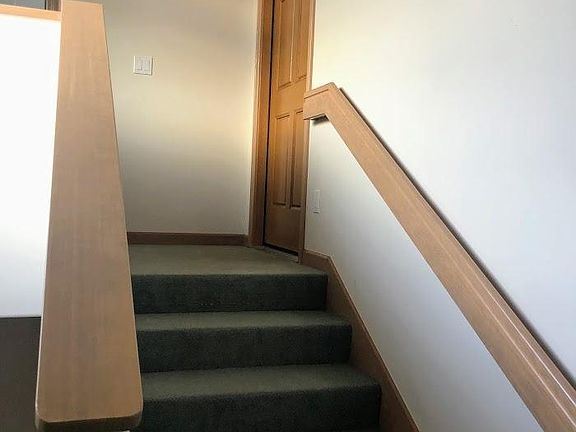 Private Hallway, Storage space downstairs