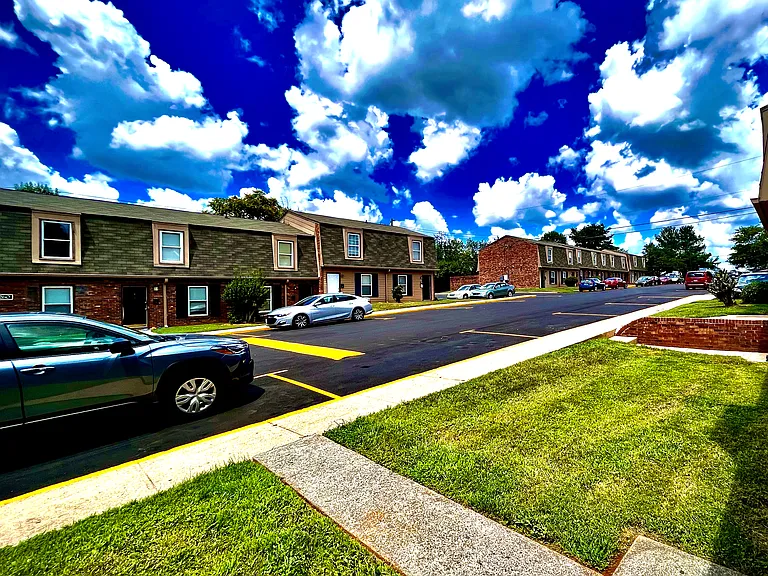 Twincity Townhomes — Photo 1