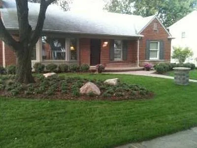 3930 Amherst Rd photo 1
