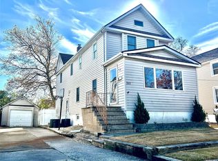 361 Westminster Rd, Cedarhurst, NY 11516