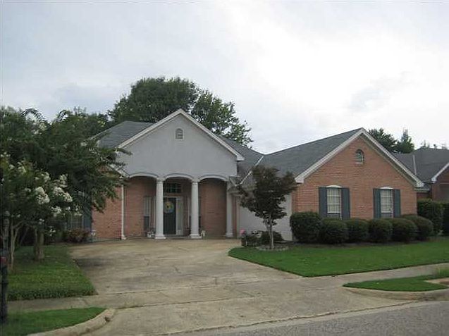 2nd image of 2120 Young Farm Pl