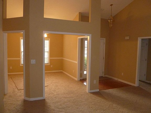 4th image of 5835 Amberside Ln