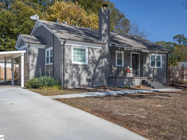 401 Stonewall St, Clinton, SC 29325